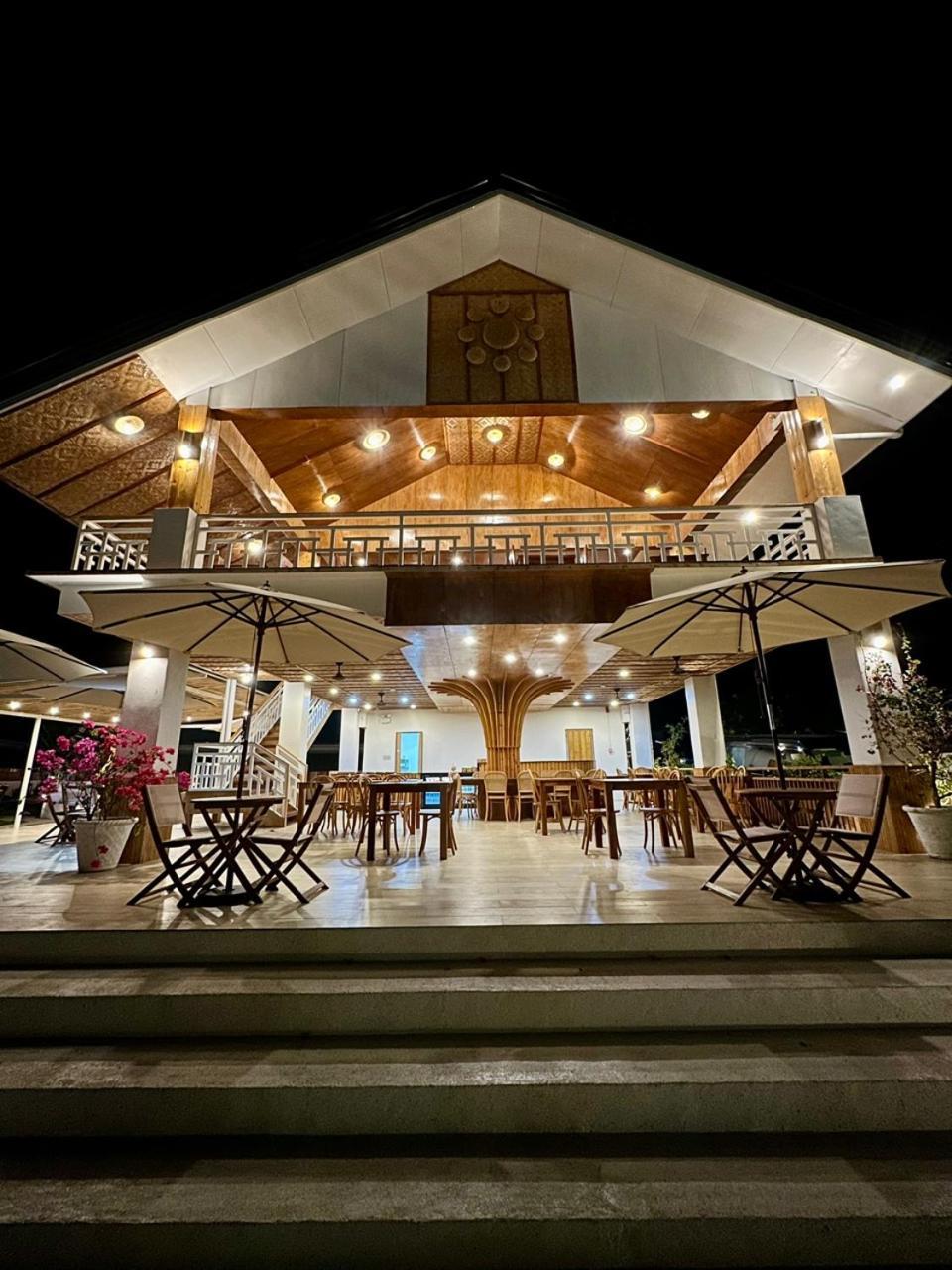Treeshade Resort & Spa Moalboal Exterior photo