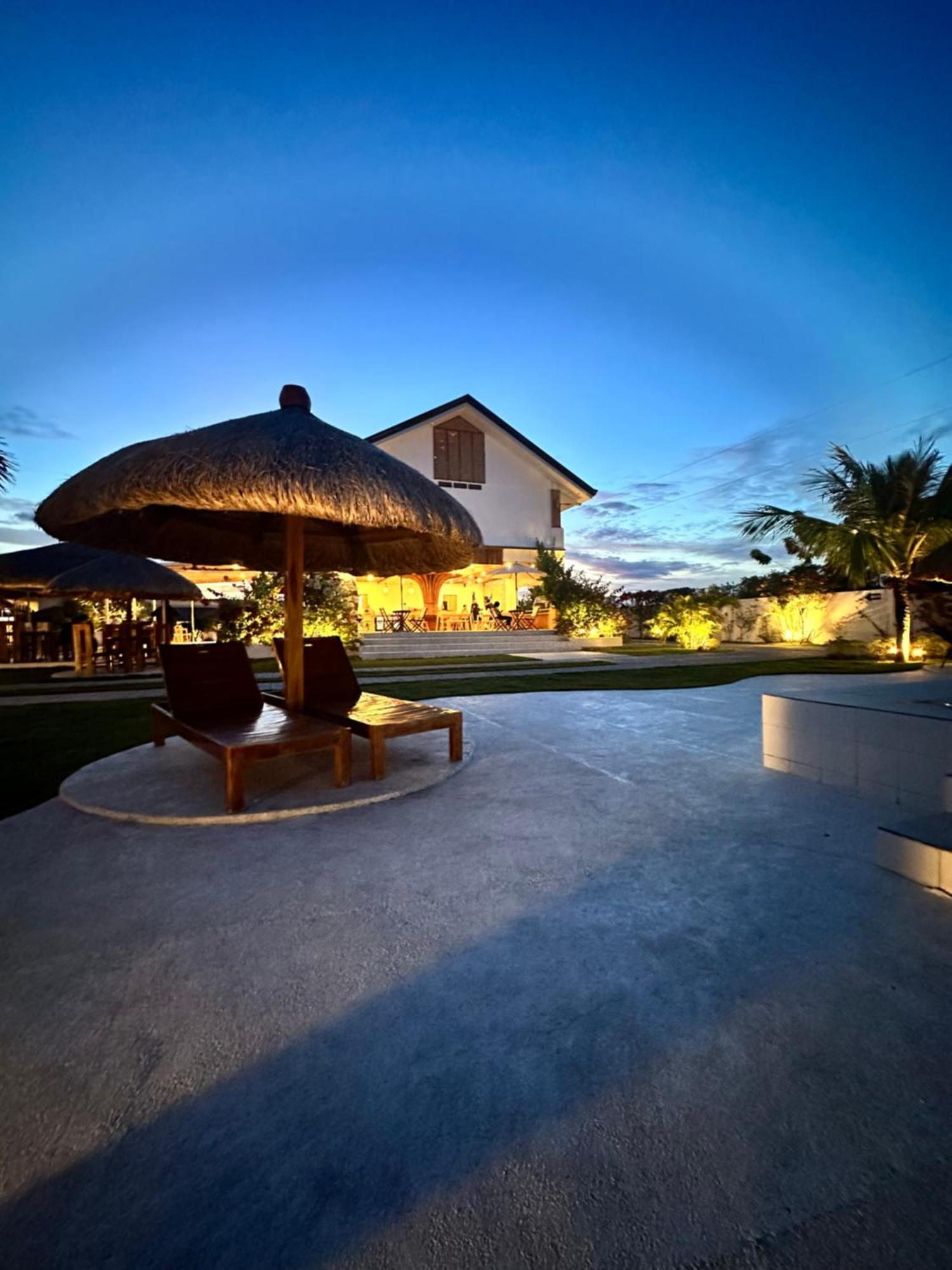 Treeshade Resort & Spa Moalboal Exterior photo
